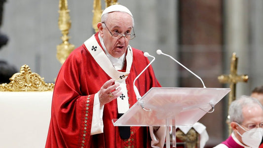 7 of the weirdest facts about Pope Francis