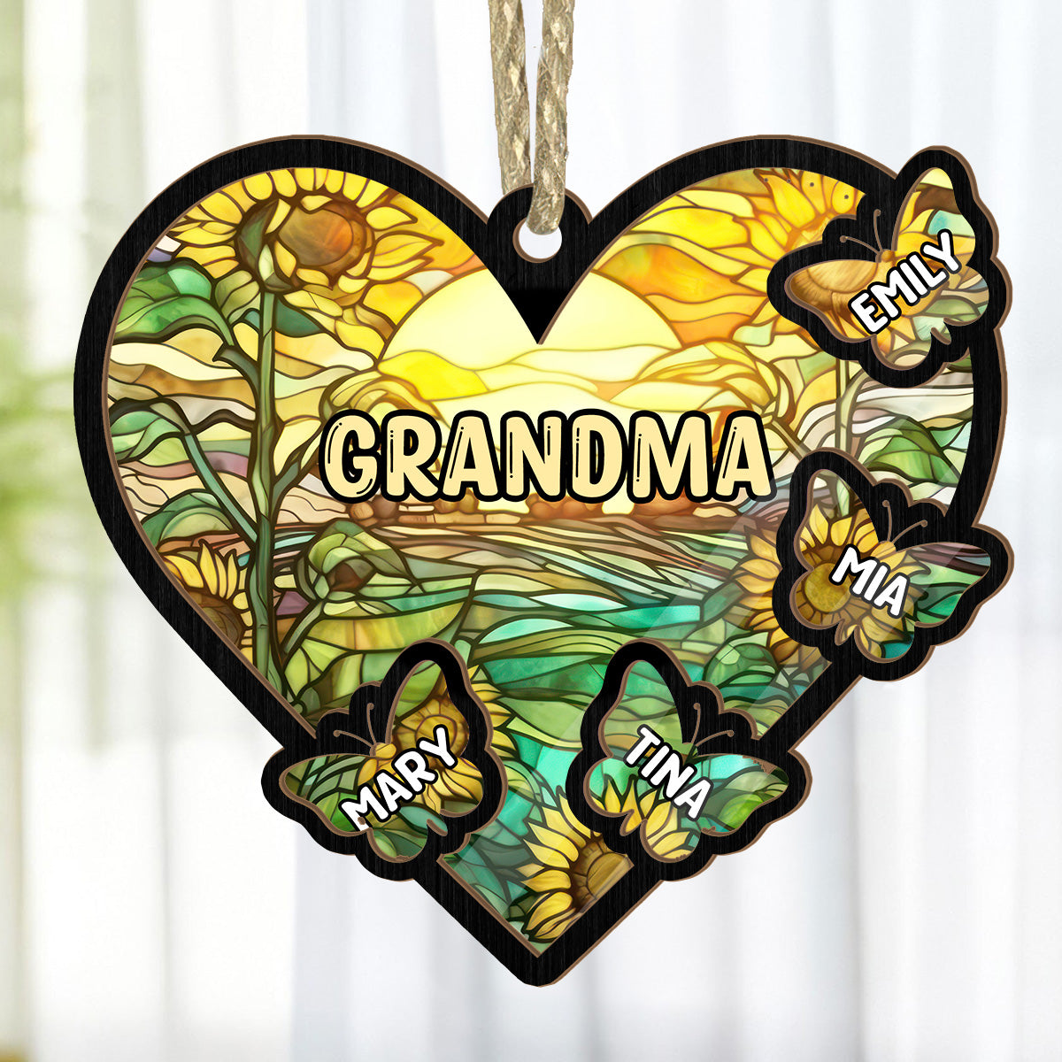 Grandma Heart | Personalized Suncatcher Ornament JSSUNOHLPA2778L