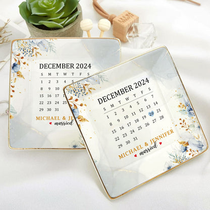 Wedding Calendar Date | Personalized Ceramic Ring Dish Square