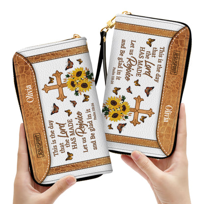 Adorable Personalized Sunflower Clutch Purse - Let Us Rejoice And Be Glad In It NUHN305