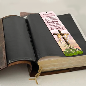 The Man On The Cross Never Stops Loving - Personalized Wooden Bookmarks HIHN170