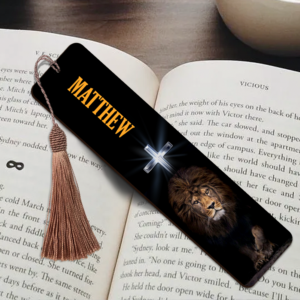 Beautiful Personalized Wooden Bookmarks - Be Strong, And Let Your Heart Take Courage MH22